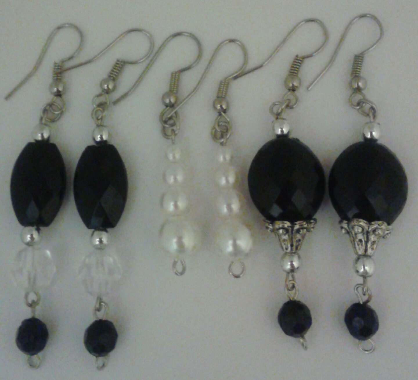 7 pc Black Sparkling Faceted Beading Designs with Simulted Pearl Earring Dangles
