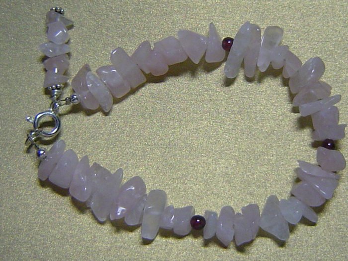 ROSE QUARTZ & GARNET Gemstones Bracelet