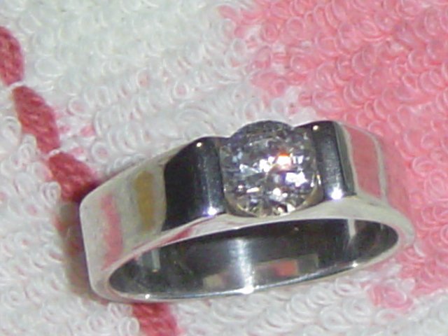 Sterling Silver Ring with 1.50ctw White Cubic Zirconia Stones
