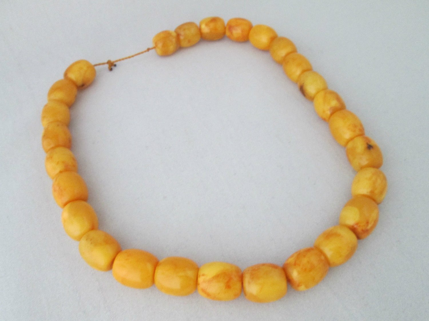 Vintage Large Natural Butterscotch Egg Yolk Amber Bead Necklace 66.5 grams