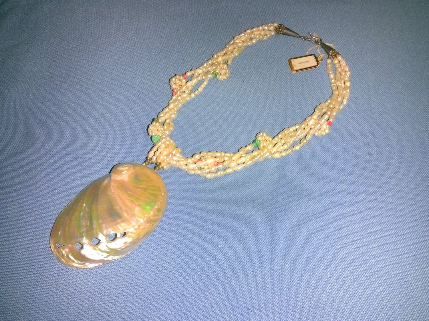Necklace pearl