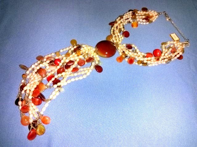 Necklace pearl