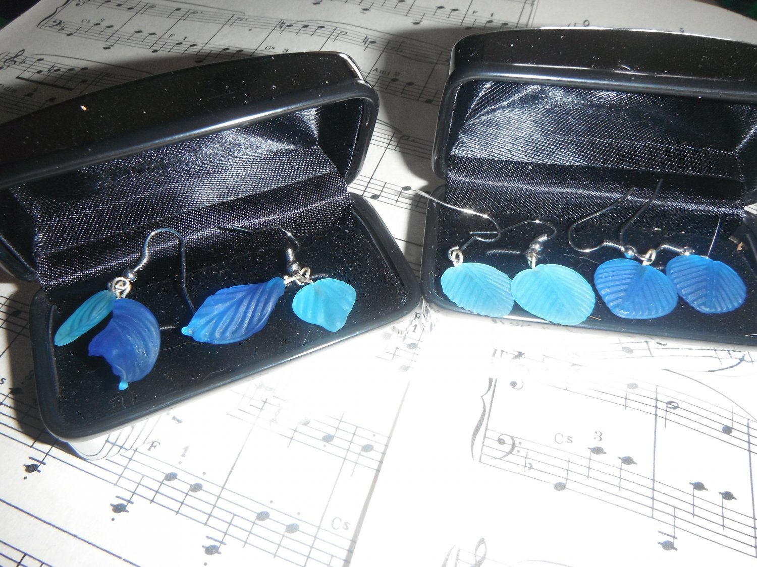 Blue leaves earrings