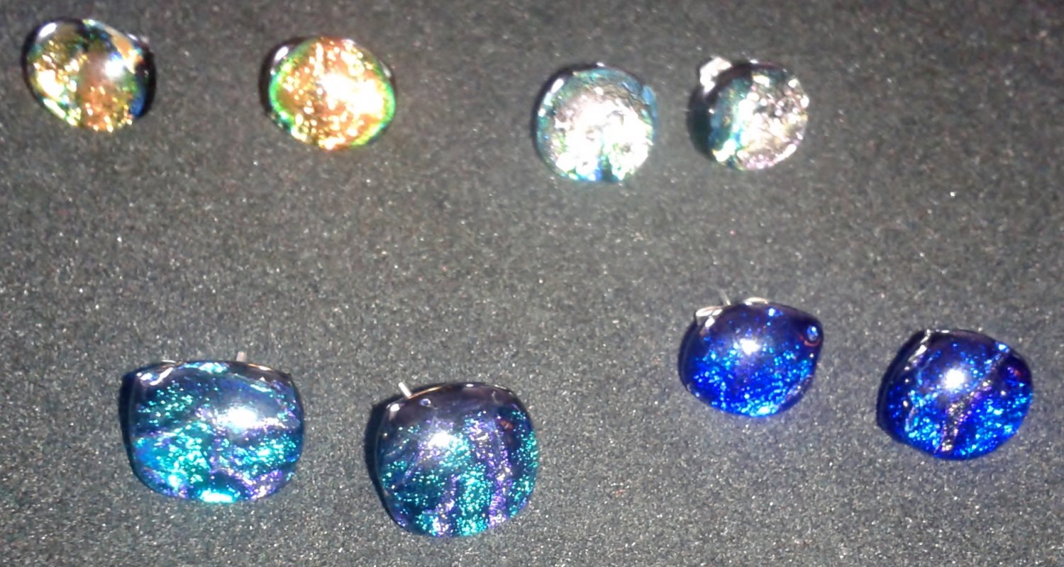 Choice of 1 pair of Cab earrings