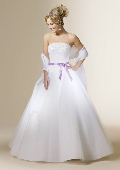 Beautiful Wedding dress/gown & bridesmaid Size 2--48