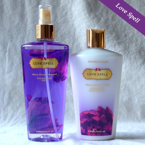 Victoria's Secret Love Spell Body lotion & mist set