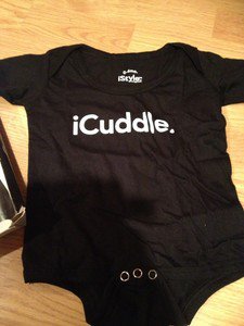 NWT iSTYLE ORIGINAL iCuddle. apple SnapShirt Baby size: 0-6 months