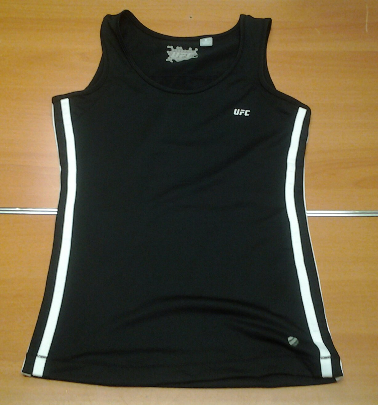 Ladies UFC black tank top feels like Under Armour womens Medium