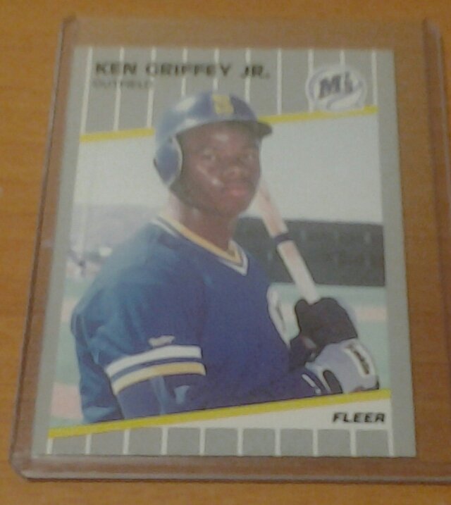 KEN GRIFFEY JR. Seattle Mariners 1989 Fleer rookie card