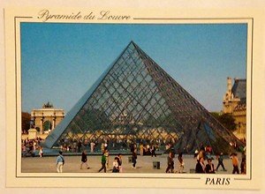 NEW UNUSED post card from Paris Pyramid