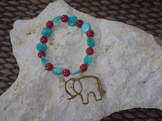 Elephant charm red/green bracelet