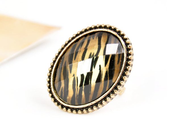 Ancient Zebra Print Oval Framed Ring