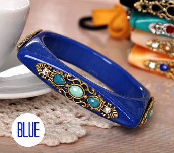 Square Shaped Rhinestone Bangle Bracelet (Blue)