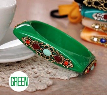 Square Shaped Rhinestone Bangle Bracelet (Green)