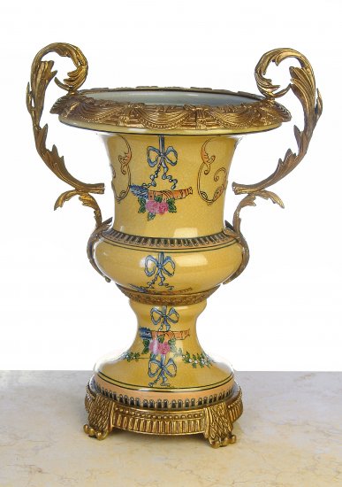 ANTIQUE STYLE HAND PAINTED PORCELAIN URN WITH DESINED BRASS AND BRONZE