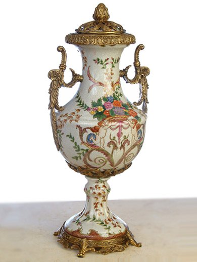 PORCELAIN ANTIQUE HAND PAINTED BABY ANGLES URN WITH LID