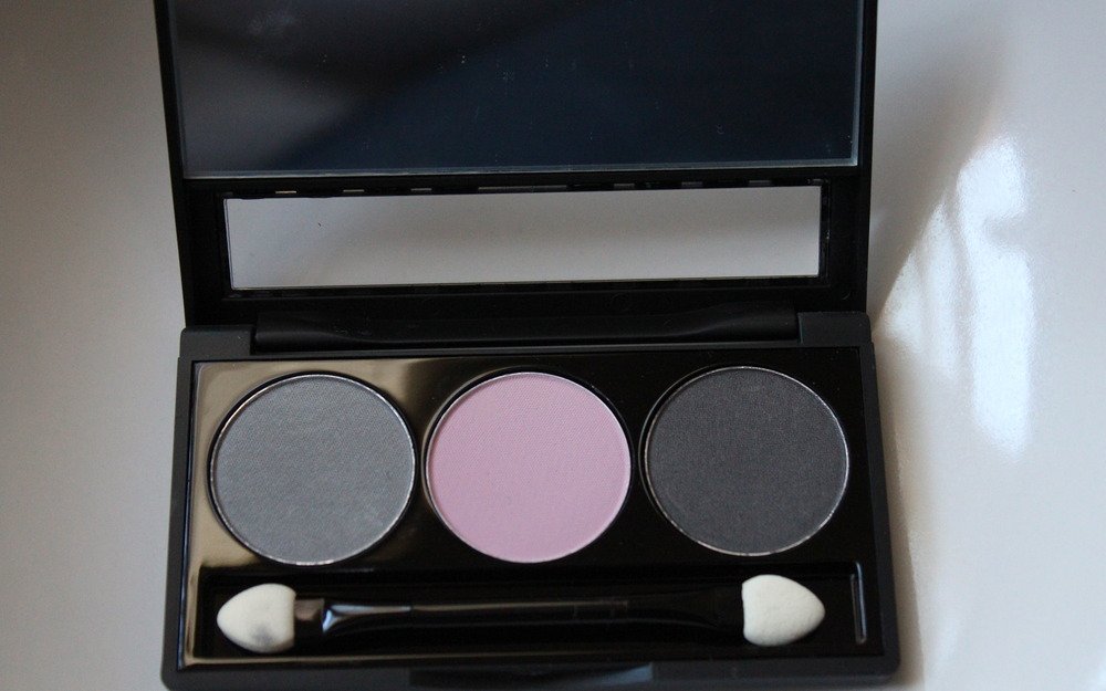 NYX Eyeshadow Trio- (42) Casablanca (Discounted)