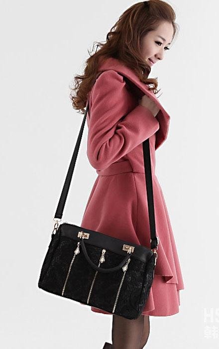 LLace Sexy Shoulder Bag (handbag) (Black/White/Beige)