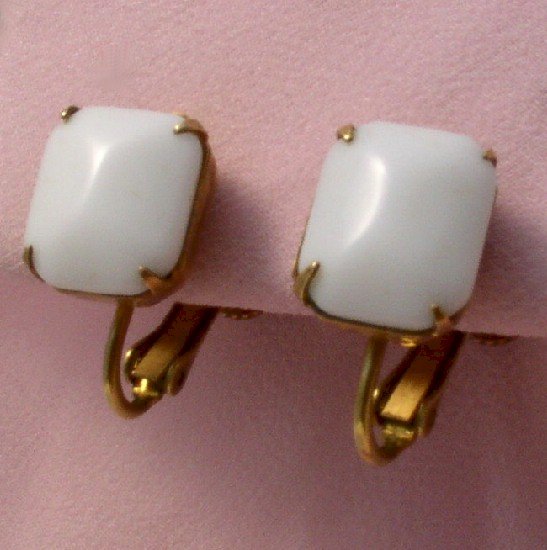 MIRIAM HASKELL Sweet & Simple WHITE GLASS Vintage EARRINGS