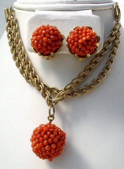 NETTIE ROSENSTEIN Vintage CORAL Bracelet Earrings DEMI