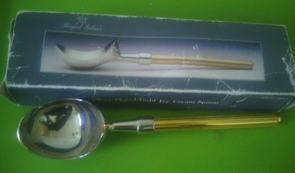 GC**ROYAL SILVER**VINTAGE SILVER PLATED/GOLD ICE CREAM SPOON SCOOPER