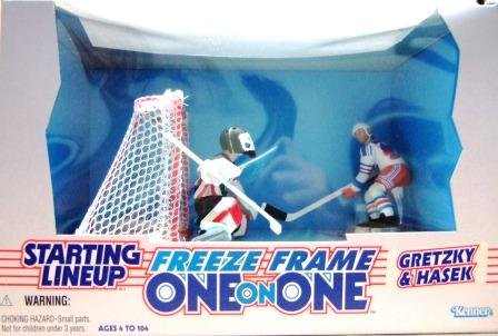 1997 - Wayne Gretzky / Dominik Hasek- Action Figures - Starting Lineups - Hockey - One On One