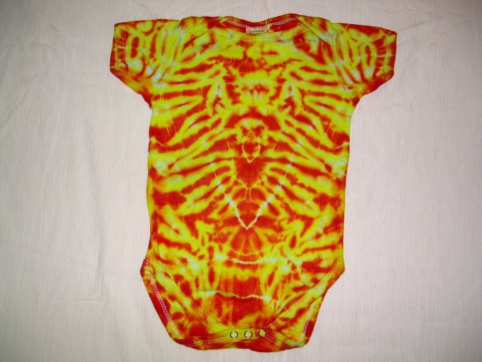 Tie Dye Onesie ShortSleeve Large (9-12 months) (27-34 lbs) #14