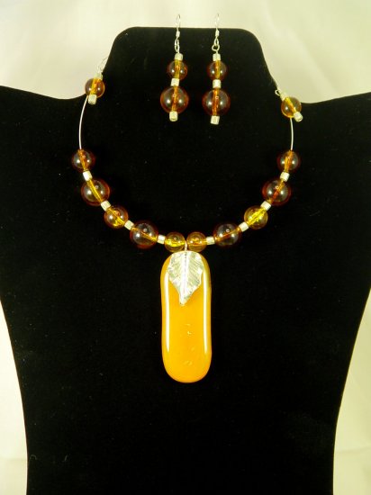 Designed and Handcrafted Fall Fused Glass 18" Memory Wire Choker Set 2 1/2" Pendant