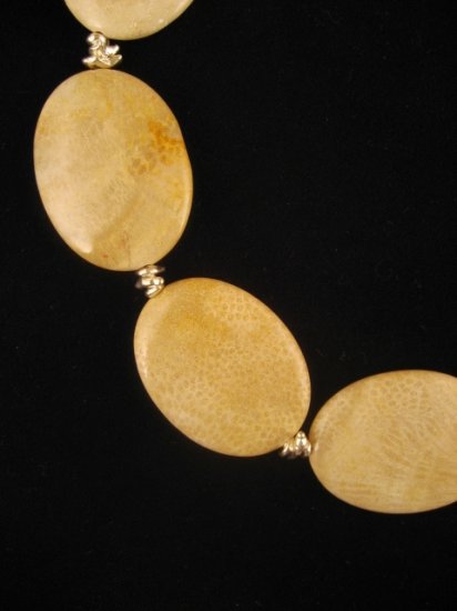 Fossilized Coral Necklace : DMD1020