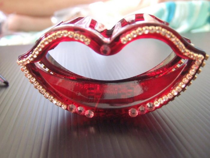 Lip (H006)
