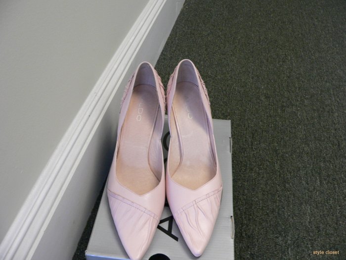 Aldo Pink leather pumps