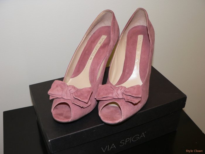Via Spiga Suede Pump