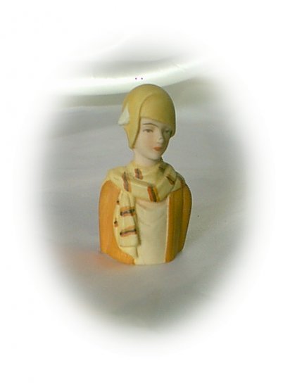 Avon Fashion Silhouettes Thimble 1928 Lady