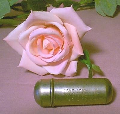 Metal Sewing Kit c.1950s ~ MOTTELL
