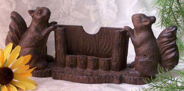Cast Iron Squirrel Business Card Holder Home/Office - 07649