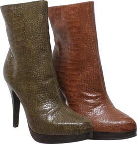 Wholesale Women's Shoes ($9.80 per pair)