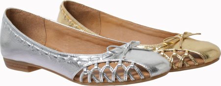 Wholesale Women's Shoes ($13.80 per pair.)