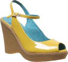 Wholesale Women's Shoes ($13.80 per pair.)