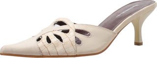Wholesale Women's Shoes ($13.80 per pair.)