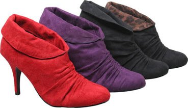 Wholesale Women's Shoes ($13.80 per pair.)