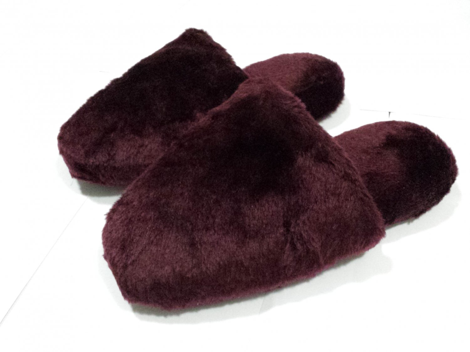 Women Plush Slippers NEW $9.99