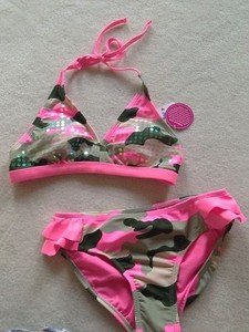 NWT GIRLS JUSTICE 2 PIECE BIKINI SWIMSUIT, PINK/ARMY GREEN CAMO Sequin SIZE 10