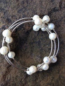 White Genuine FRESHWATER PEARL Wrap BRACELET NWOT~Amazing Price!!!
