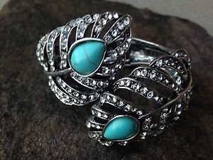 Bracelet With Genuine TURQUOISE Austrian Crystals- NEW w TAG Never Worn! Cute!!