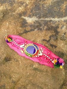 Turkish Jewelry~White Pure Silk Agate Bracelet Hand Made In Turkey~GORGEOUS! Nwt