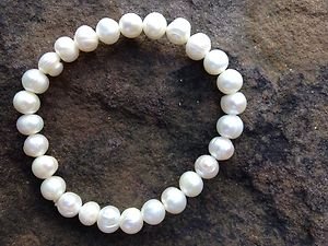 Genuine FRESHWATER PEARL BRACELET Never Worn!! White~Stunning!! Amazing Price!!