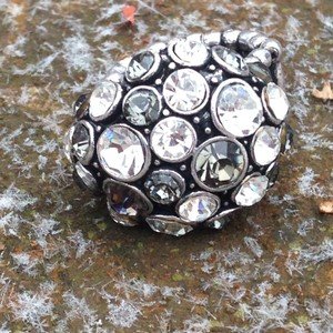 CRYSTAL Ring~stretch~WITH Crystals beautiful!! NEW Without Tags!!