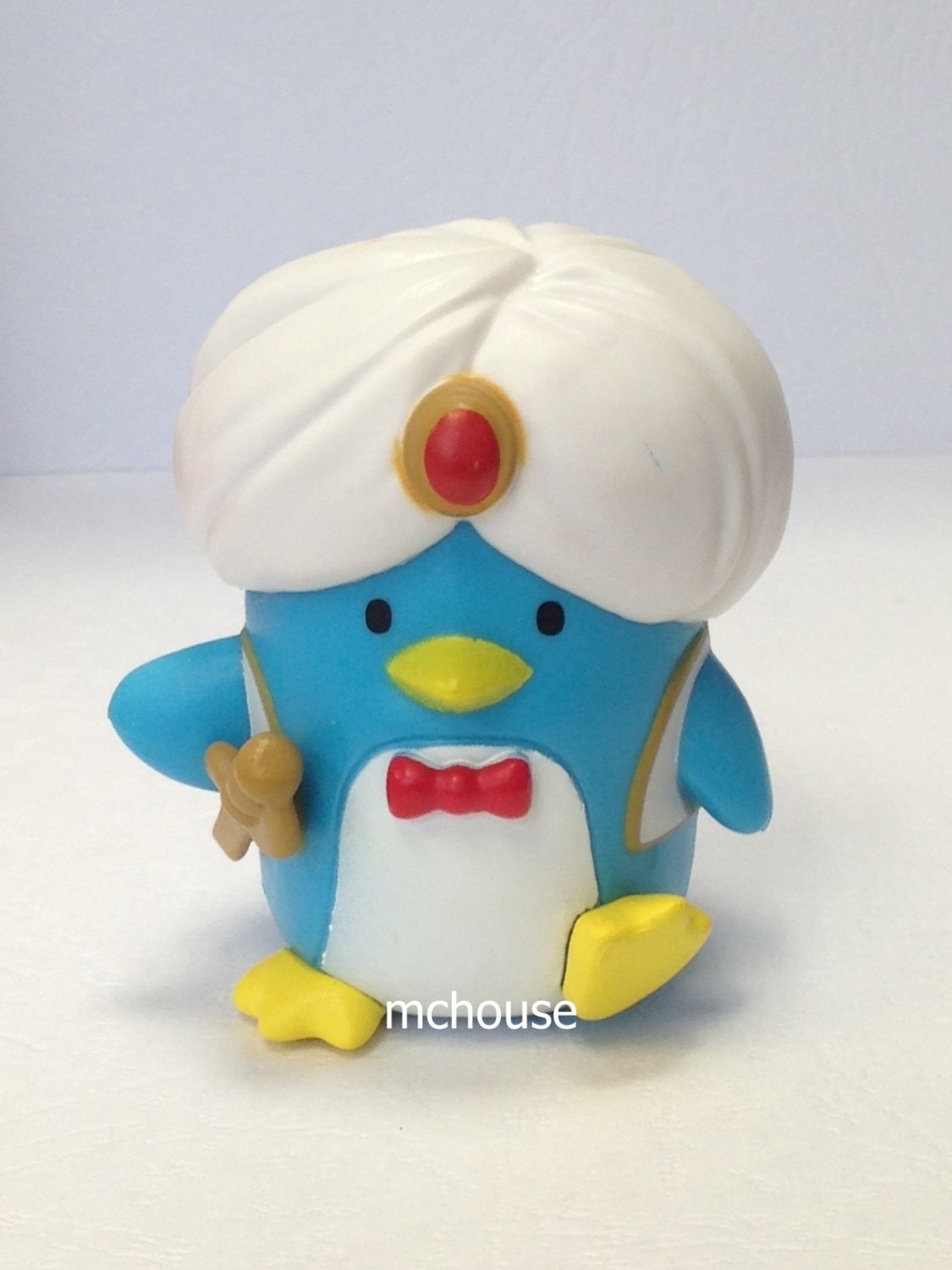 7-11 HK Sanrio 40th Anniversary Hello Kitty & Friends Hello Party Figurine Tuxedosam