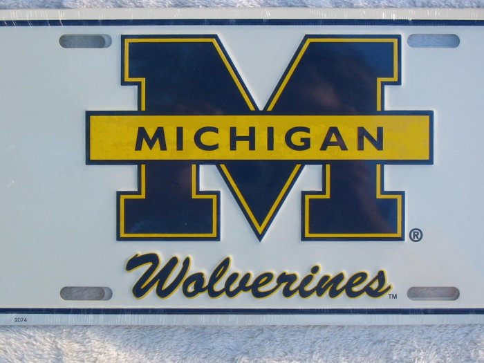 University of Michigan Wolverines Metal License Plate-white