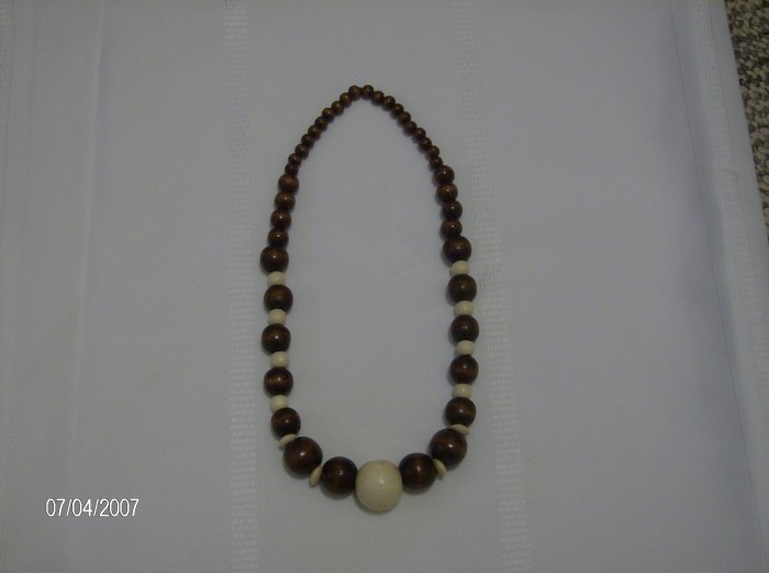 Chocolate and Cream Elastic Wooden Beaded Necklace